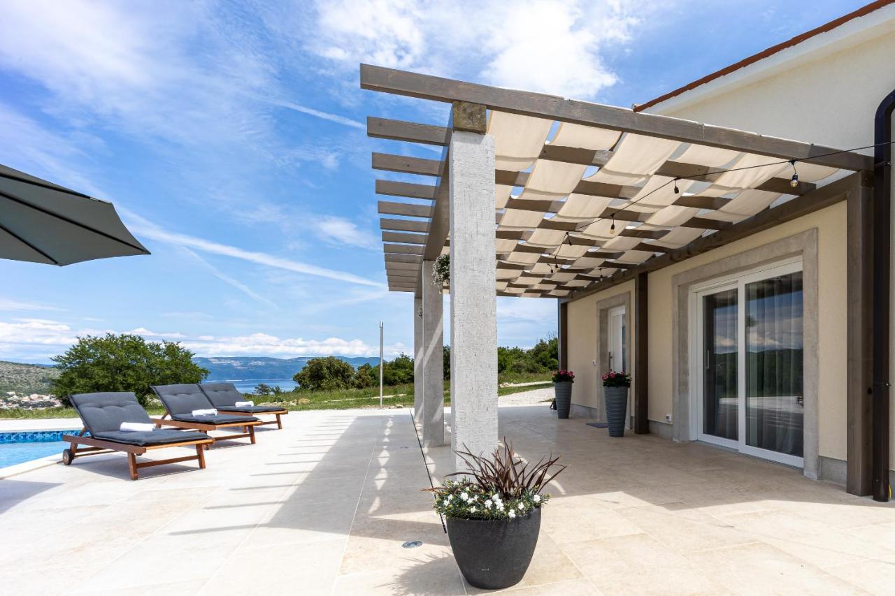 Beautiful Gallova With Heated Pool *